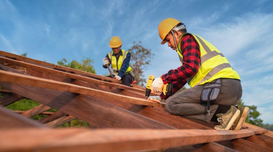 Professional gutter cleaning in Hermosa Beach, CA